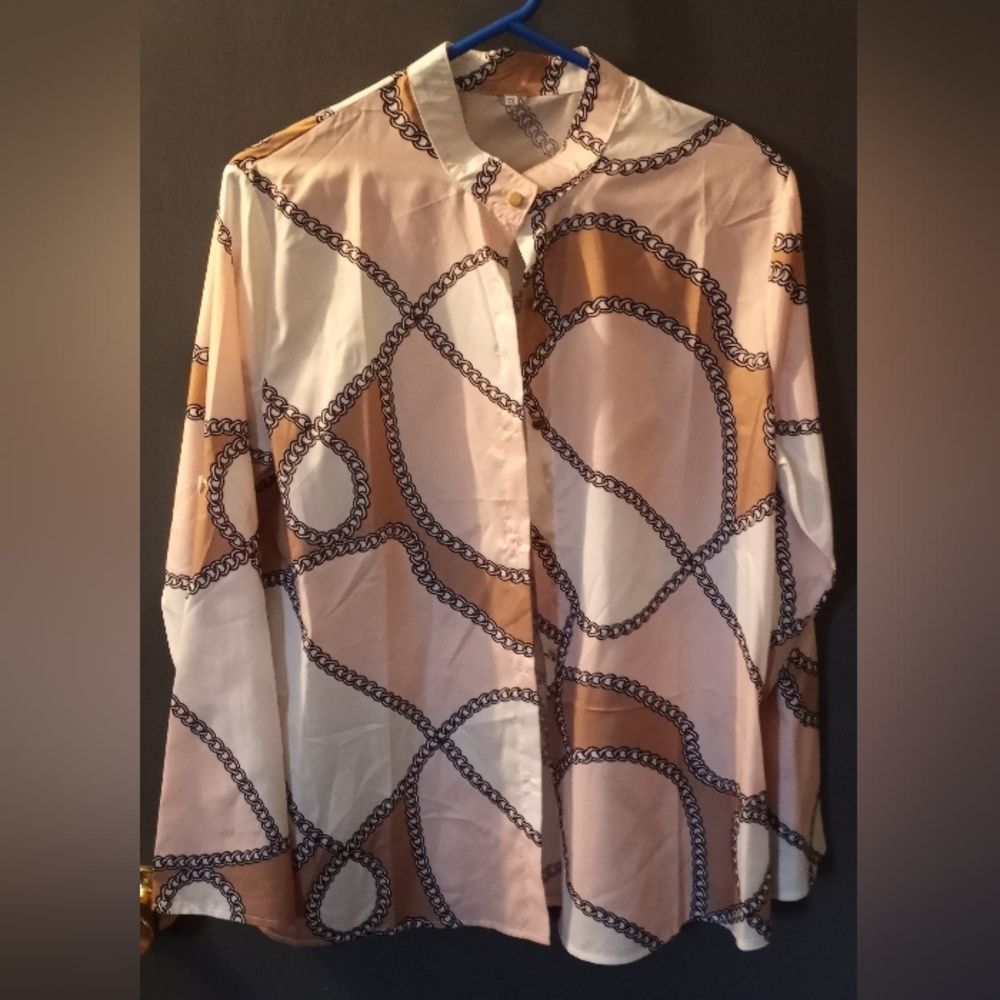 Button-down Longsleeve Blouse - Picture 1 of 4